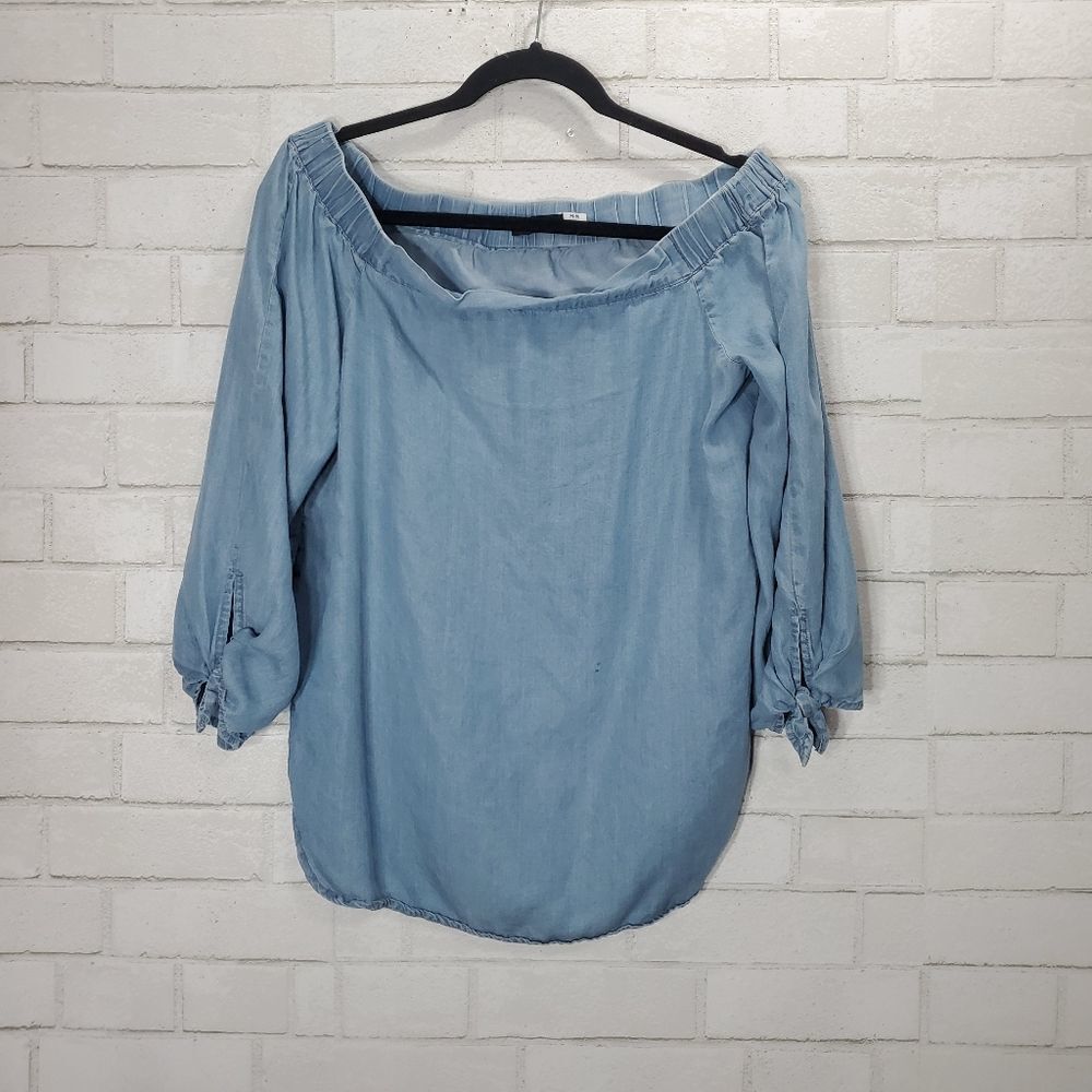 BDG off shoudler blouse